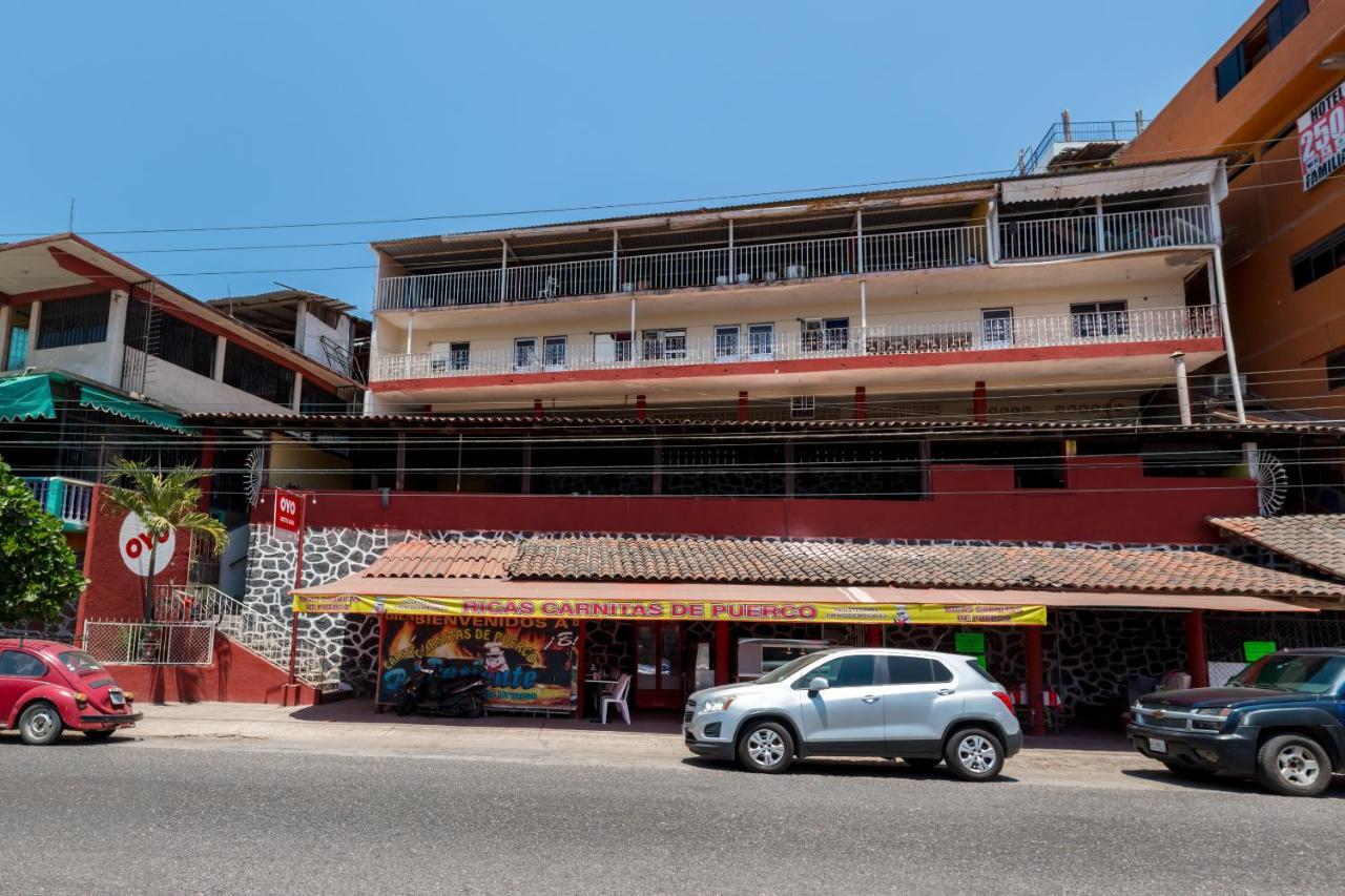 Oyo Hotel Rubi Ζιουατανέχο Εξωτερικό φωτογραφία