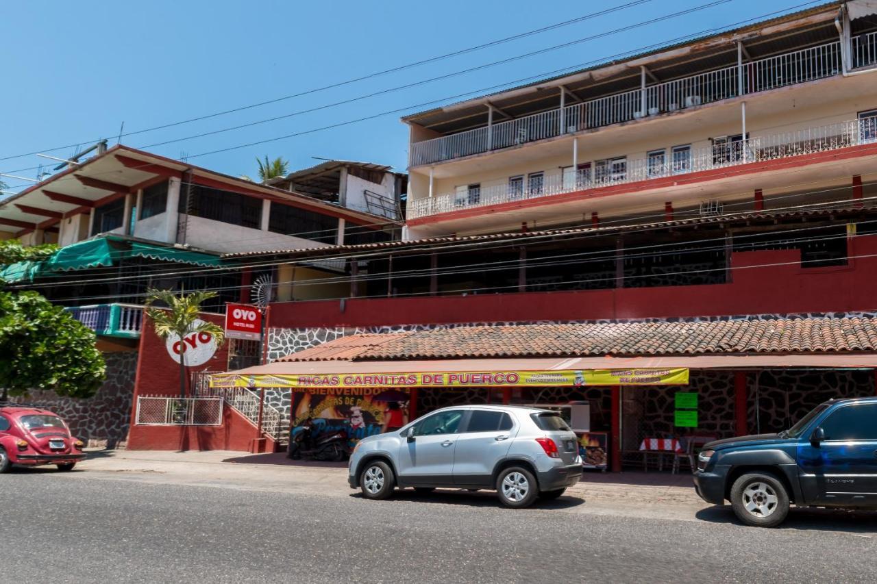 Oyo Hotel Rubi Ζιουατανέχο Εξωτερικό φωτογραφία